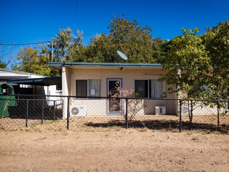 Unit 2/26 Joan Street, Mount Isa QLD 4825