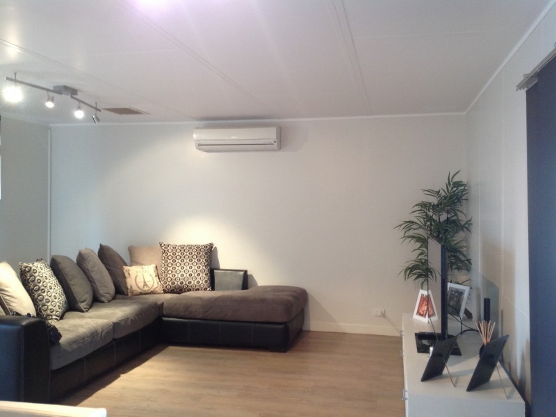 28 Hinkler Crescent, Mount Isa QLD 4825
