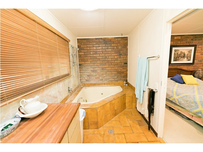 241-245 Duchess Road, Mount Isa QLD 4825