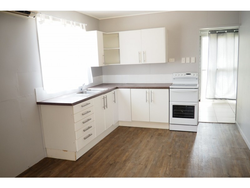 Unit 1/&2 -28 Boyd Parade, Mount Isa QLD 4825