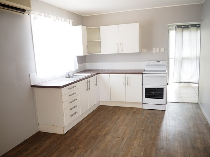 2/28 Boyd Parade, Mount Isa QLD 4825