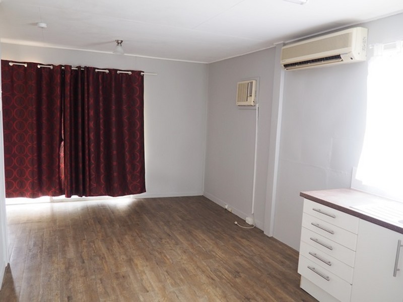 2/28 Boyd Parade, Mount Isa QLD 4825
