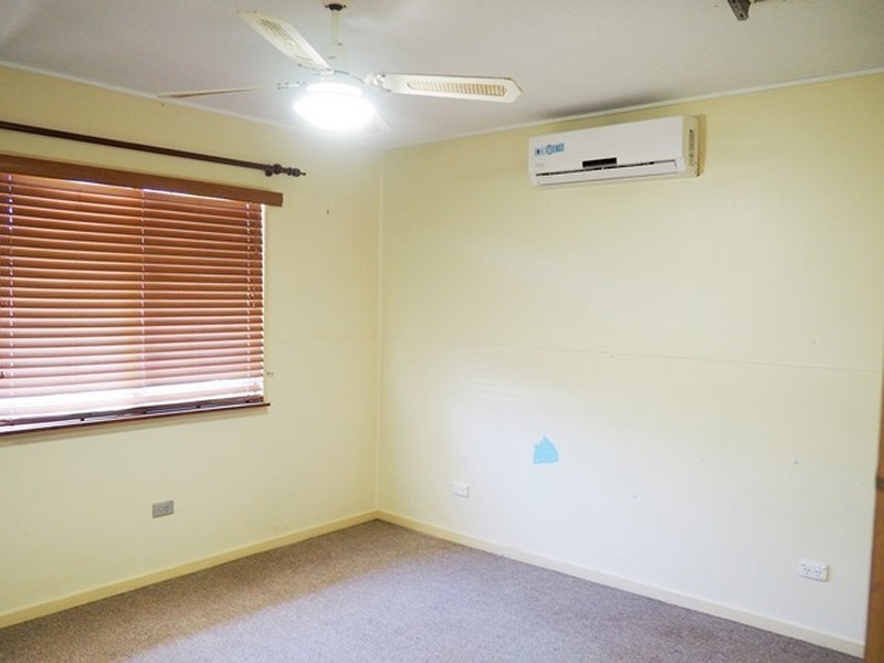 8 Brett Avenue, Mount Isa QLD 4825