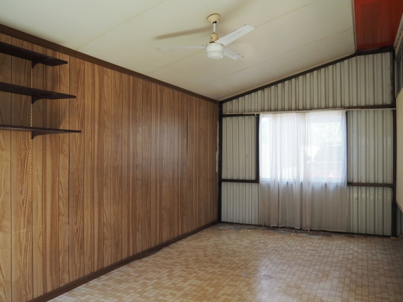 16 Wright Road, Mount Isa QLD 4825