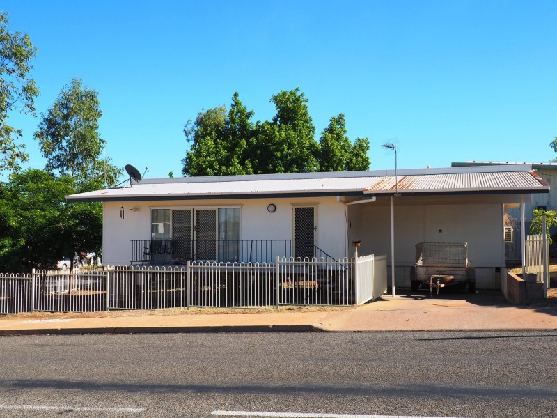 26 Pamela Street, Mount Isa QLD 4825