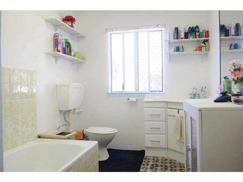 4 Jane Street, Mount Isa QLD 4825