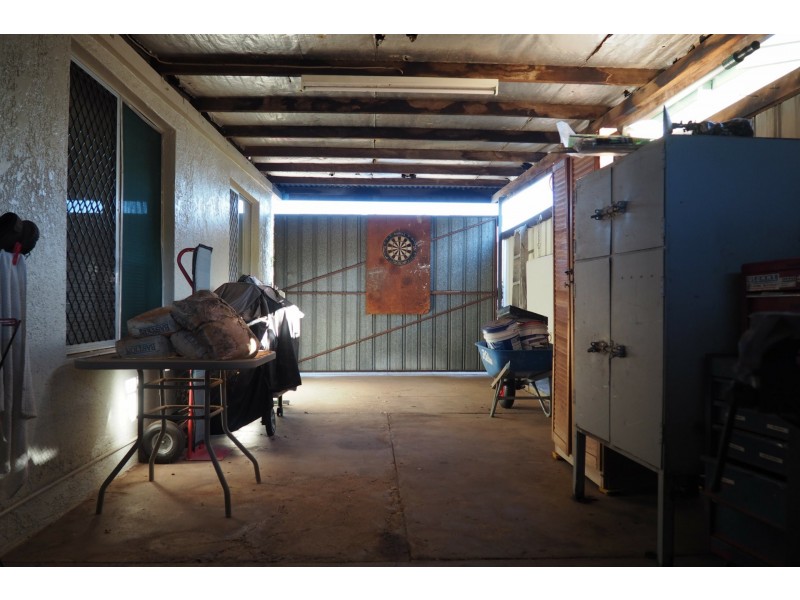 4 Jane Street, Mount Isa QLD 4825