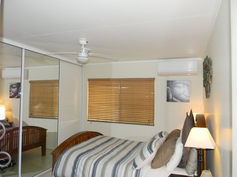 4 Hinkler Crescent, Mount Isa QLD 4825