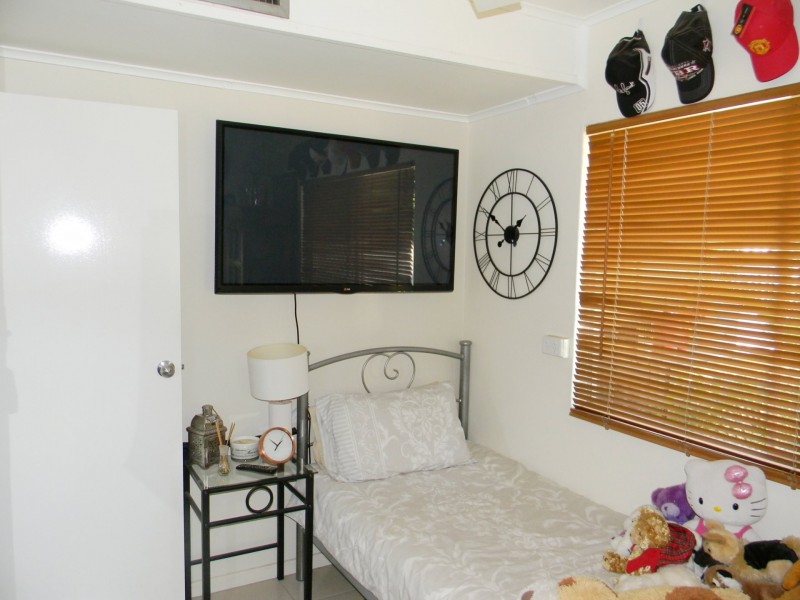 4 Hinkler Crescent, Mount Isa QLD 4825
