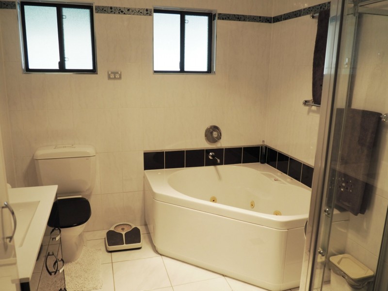 18 Campbell Street, Mount Isa QLD 4825