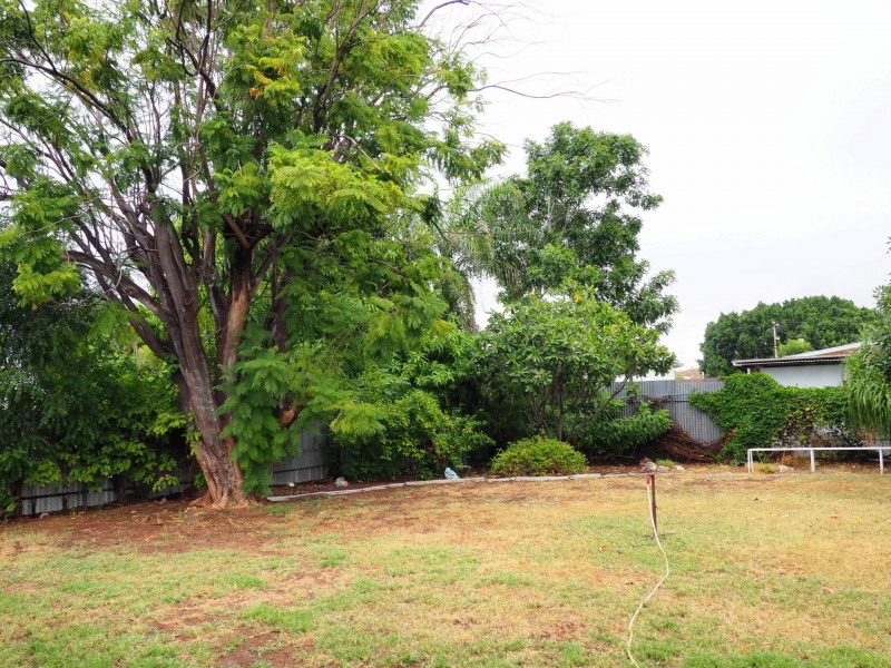 25 Boyd Parade, Mount Isa QLD 4825