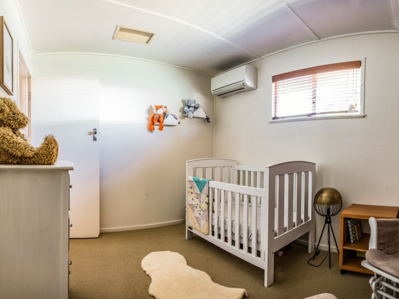 10 Carina Avenue, Mount Isa QLD 4825