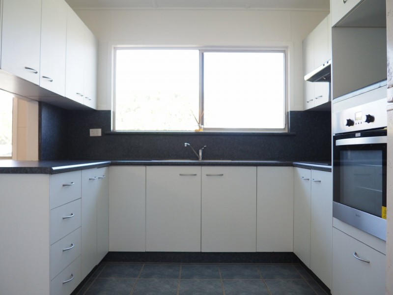 8 Shaw Crescent, Mount Isa QLD 4825