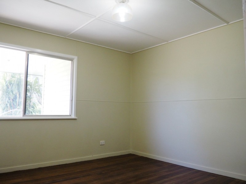 8 Shaw Crescent, Mount Isa QLD 4825
