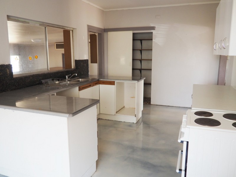 32 Boyd Parade, Mount Isa QLD 4825