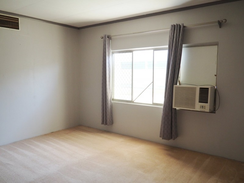 32 Boyd Parade, Mount Isa QLD 4825