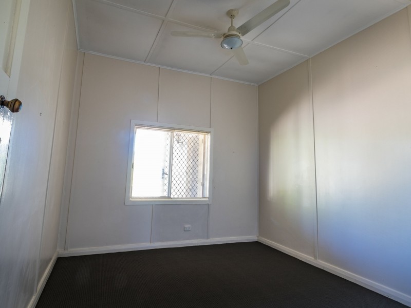 11 Charles Street, Mount Isa QLD 4825
