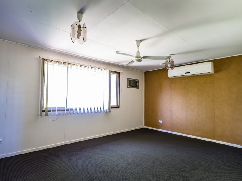 11 Charles Street, Mount Isa QLD 4825
