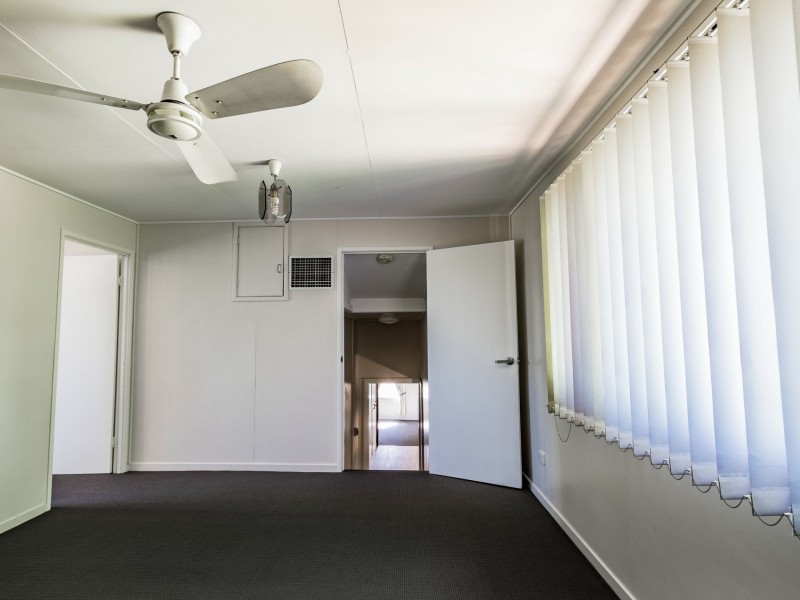 11 Charles Street, Mount Isa QLD 4825