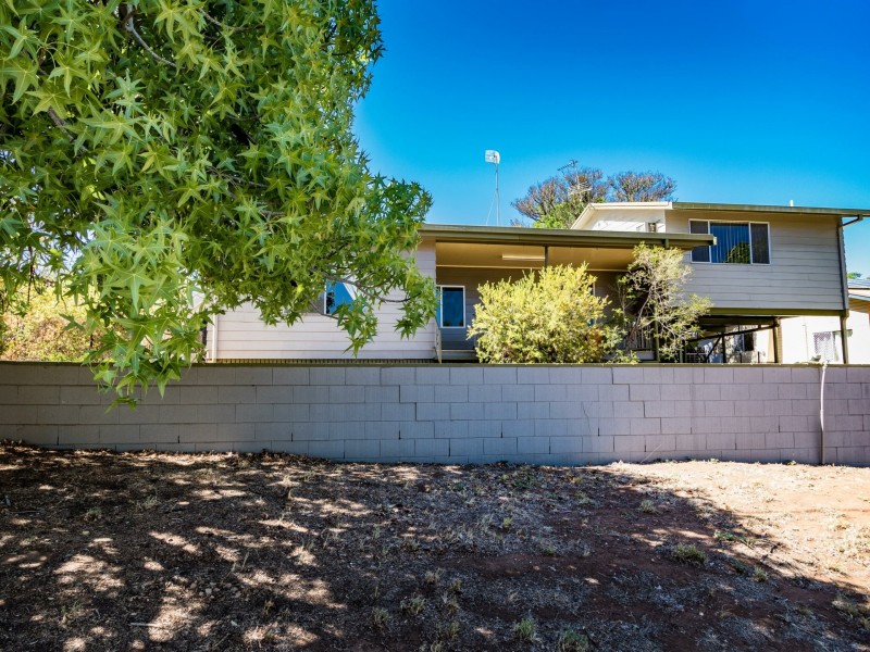 11 Charles Street, Mount Isa QLD 4825