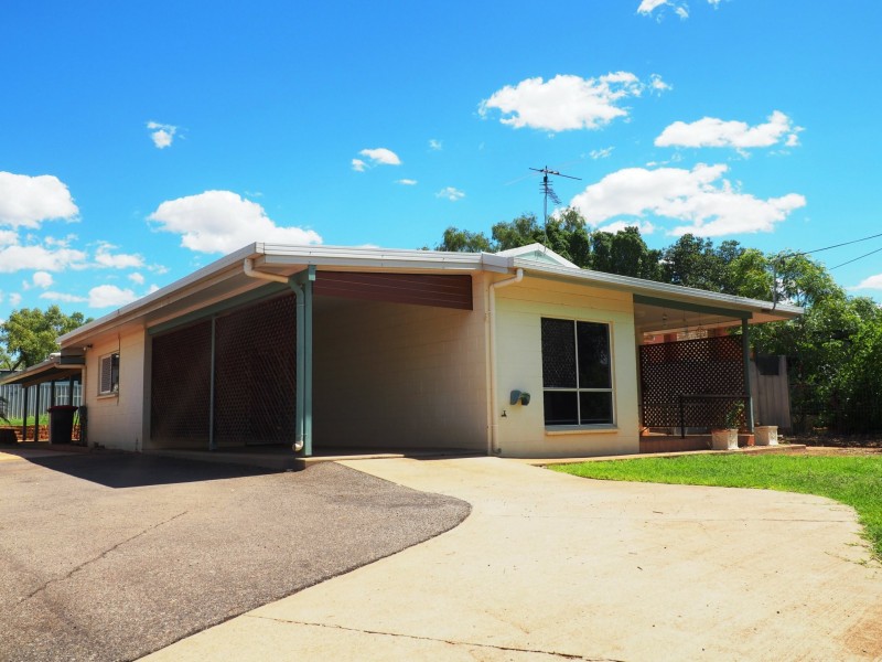 4 Southdown Avenue, Mount Isa QLD 4825