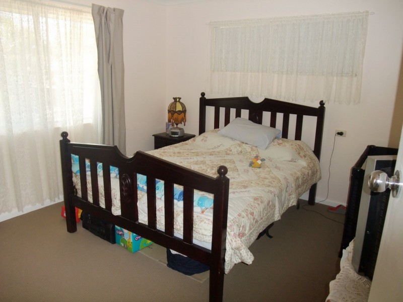 8 Emerald Street, Mount Isa QLD 4825