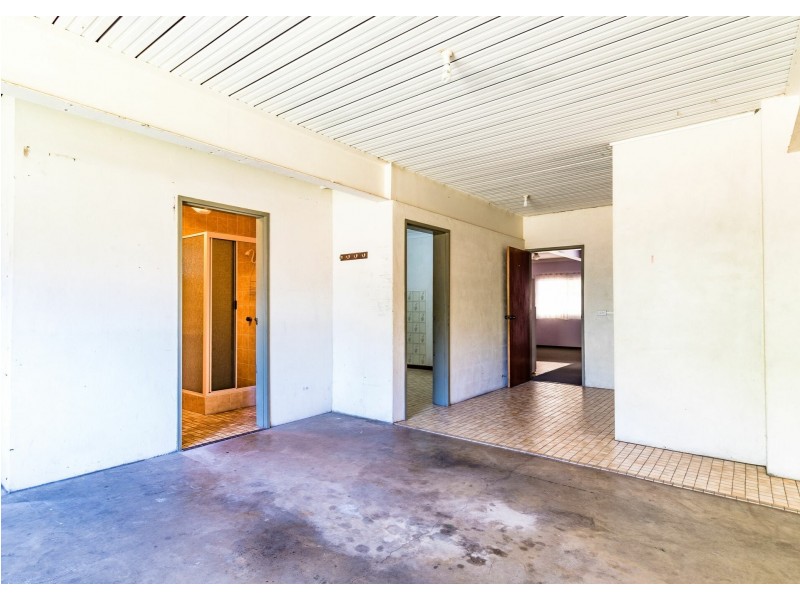 11 Fisher Drive, Mount Isa QLD 4825