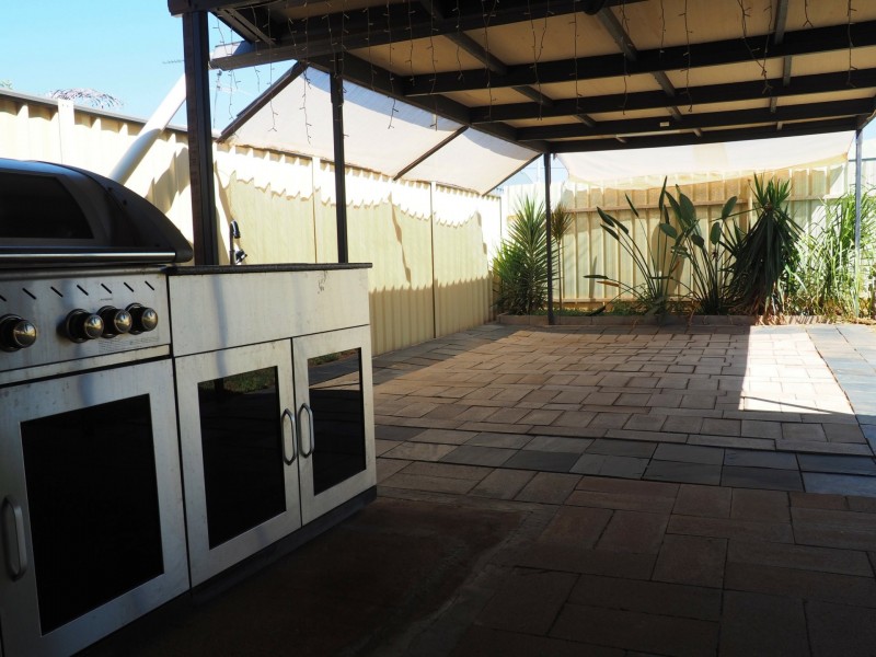 14 Urquhart Street, Mount Isa QLD 4825