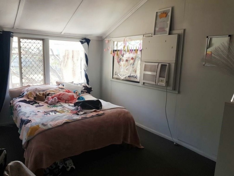 10 Dorothy Street, Mount Isa QLD 4825