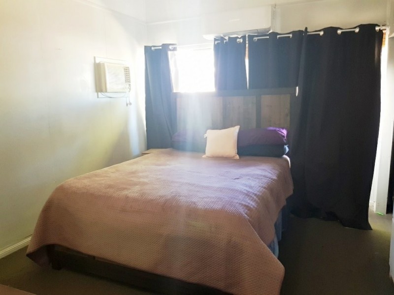 10 Dorothy Street, Mount Isa QLD 4825