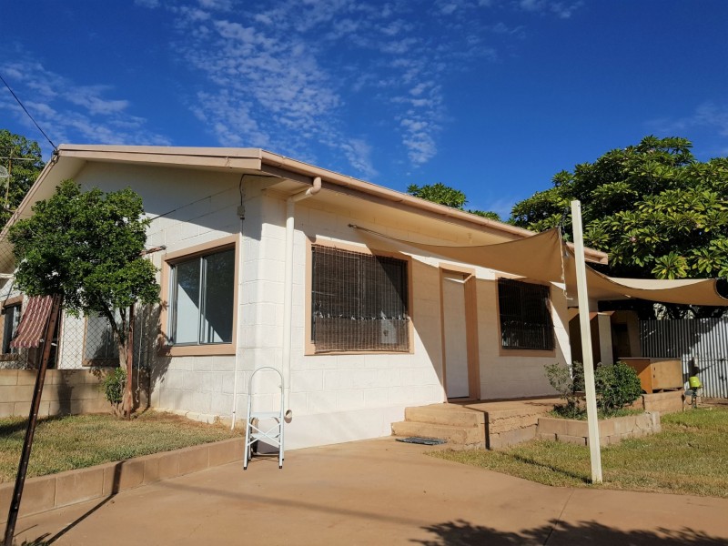 66 Fourth Avenue, Mount Isa QLD 4825