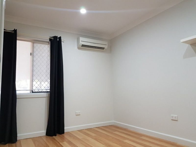 17 Moore Crescent, Mount Isa QLD 4825