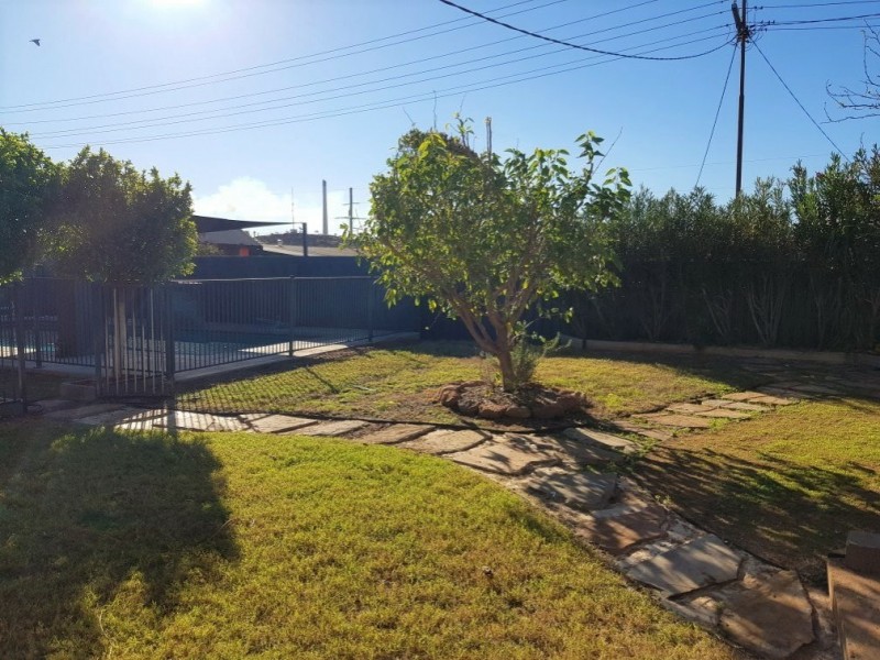 17 Moore Crescent, Mount Isa QLD 4825