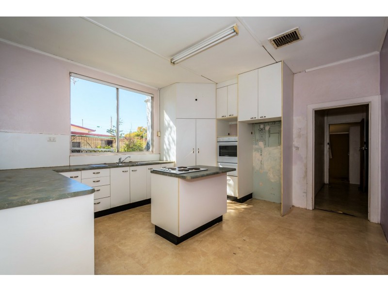15 Rebecca Street, Mount Isa QLD 4825