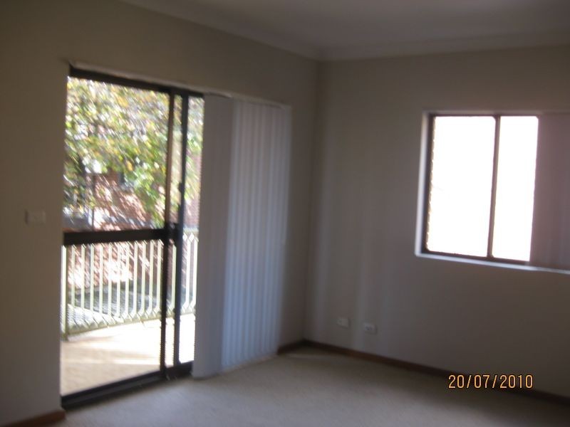 2/5 Robert Street, Telopea NSW 2117