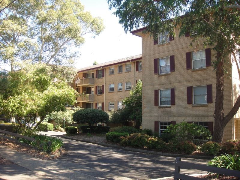 2/6-10 First Avenue, Eastwood NSW 2122