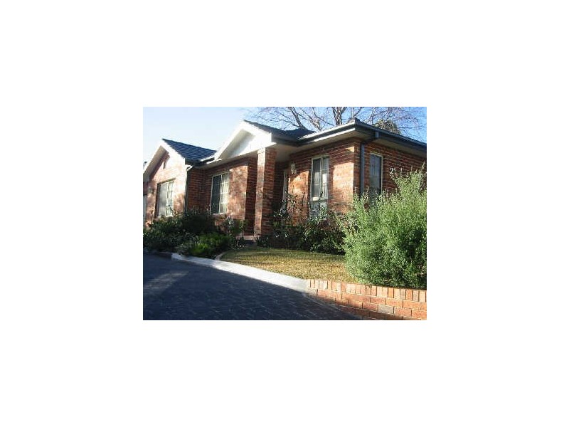 1/2 Lansdowne Street, Eastwood NSW 2122