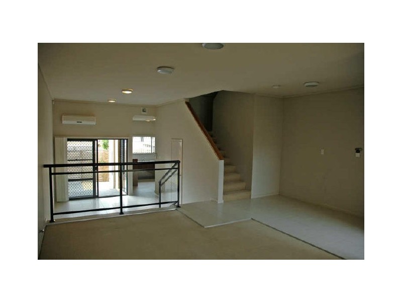 6/2 Charles Street, Carlingford NSW 2118