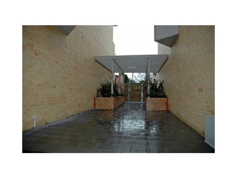 8/2 Charles Street, Carlingford NSW 2118