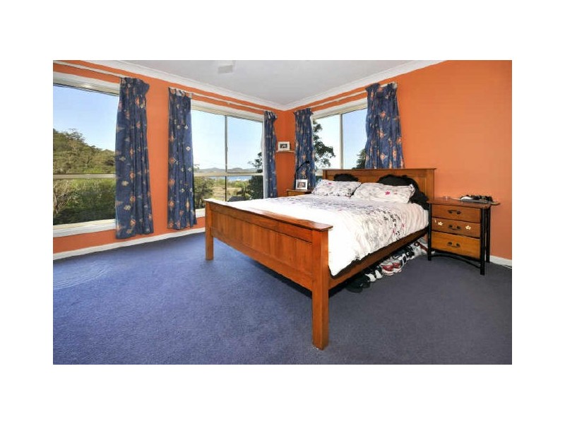 77 Melaleuca Crescent, Tascott NSW 2250