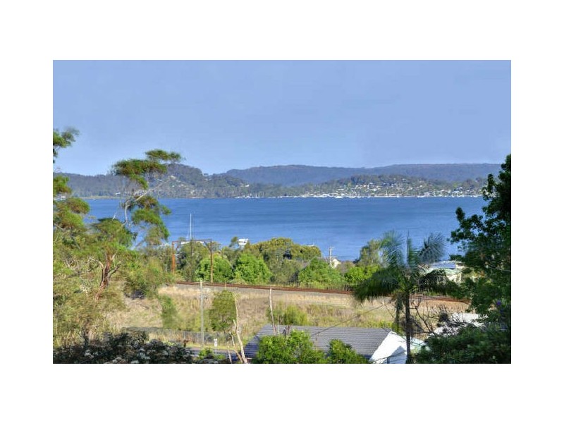 77 Melaleuca Crescent, Tascott NSW 2250