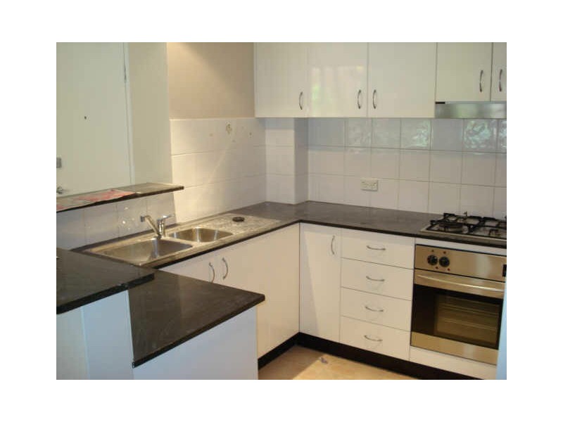 2/590 Blaxland Road, Eastwood NSW 2122