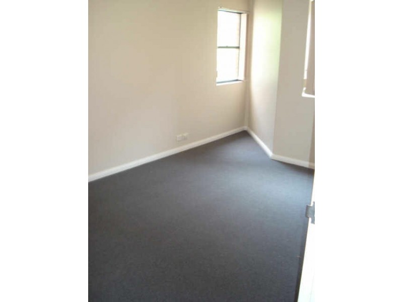 2/590 Blaxland Road, Eastwood NSW 2122