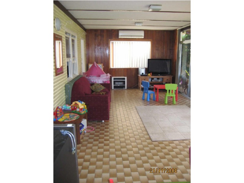 32 Beattie Avenue, Denistone East NSW 2112