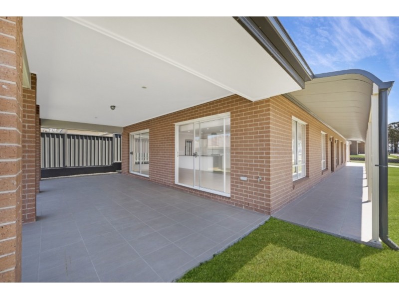 14 Barn Owl Avenue, Wadalba NSW 2259