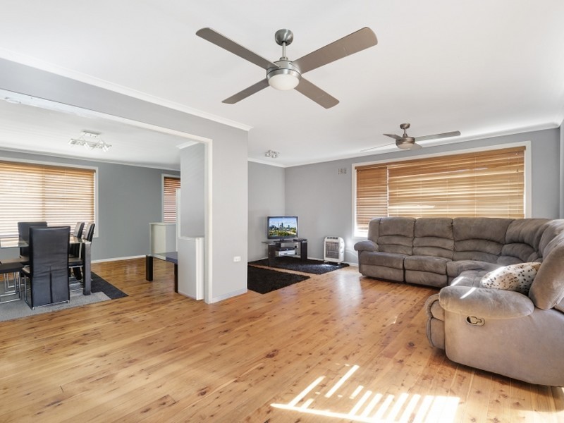 20 Hasluck Drive, Watanobbi NSW 2259