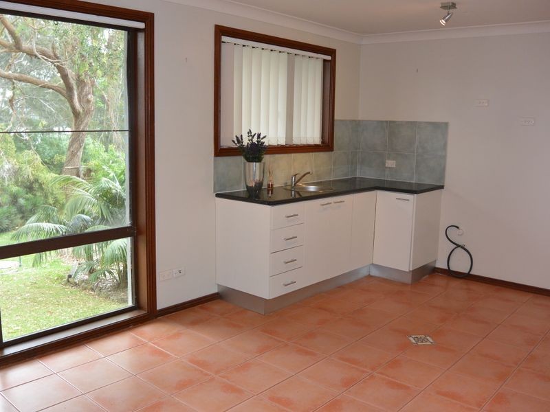 8 Marine Parade, Rocky Point NSW 2259