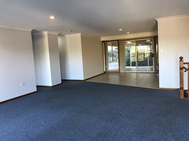 41 Robert Holl Rd, Ourimbah NSW 2258