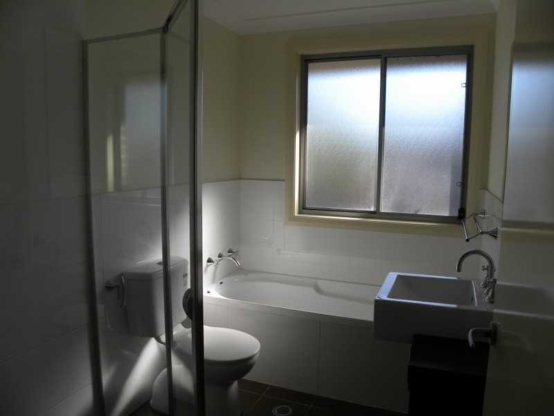 1/6 Hayden Close, Watanobbi NSW 2259