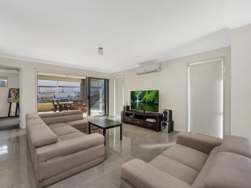 171 Johns Road, Wadalba NSW 2259